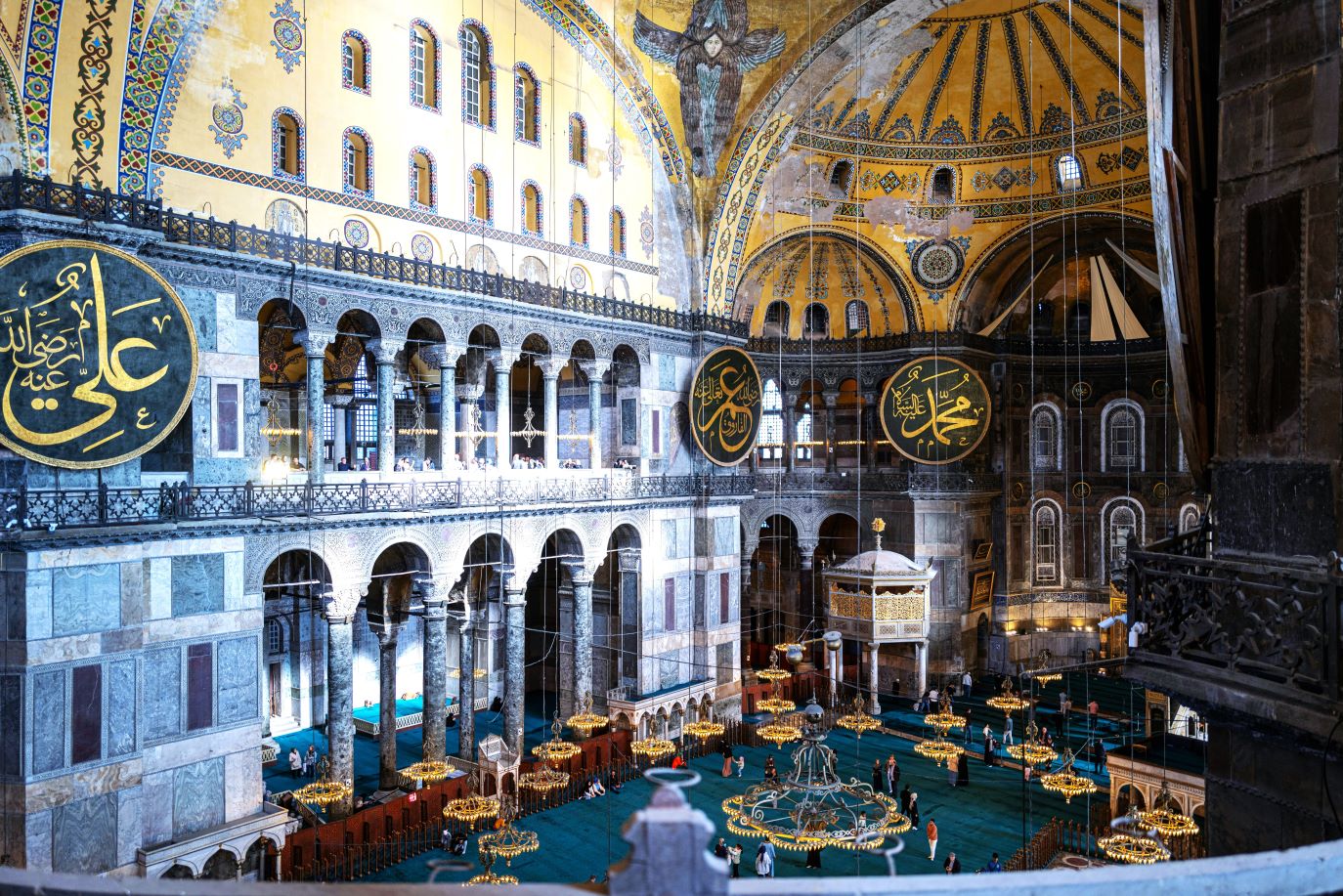Dolmabahçe Palace, the residence of the Ottoman sultans between 1856 and 1922, is an architectural masterpiece on the banks of the Bosphorus.